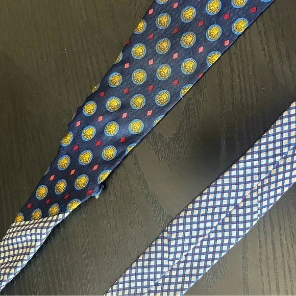 Gianni Versace Silk Tie – Vintage Medusa Print, Made in Italy - Picture 5 of 5